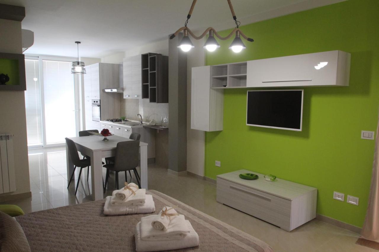 B&B Elles Con Parcheggio Interno Barletta Esterno foto